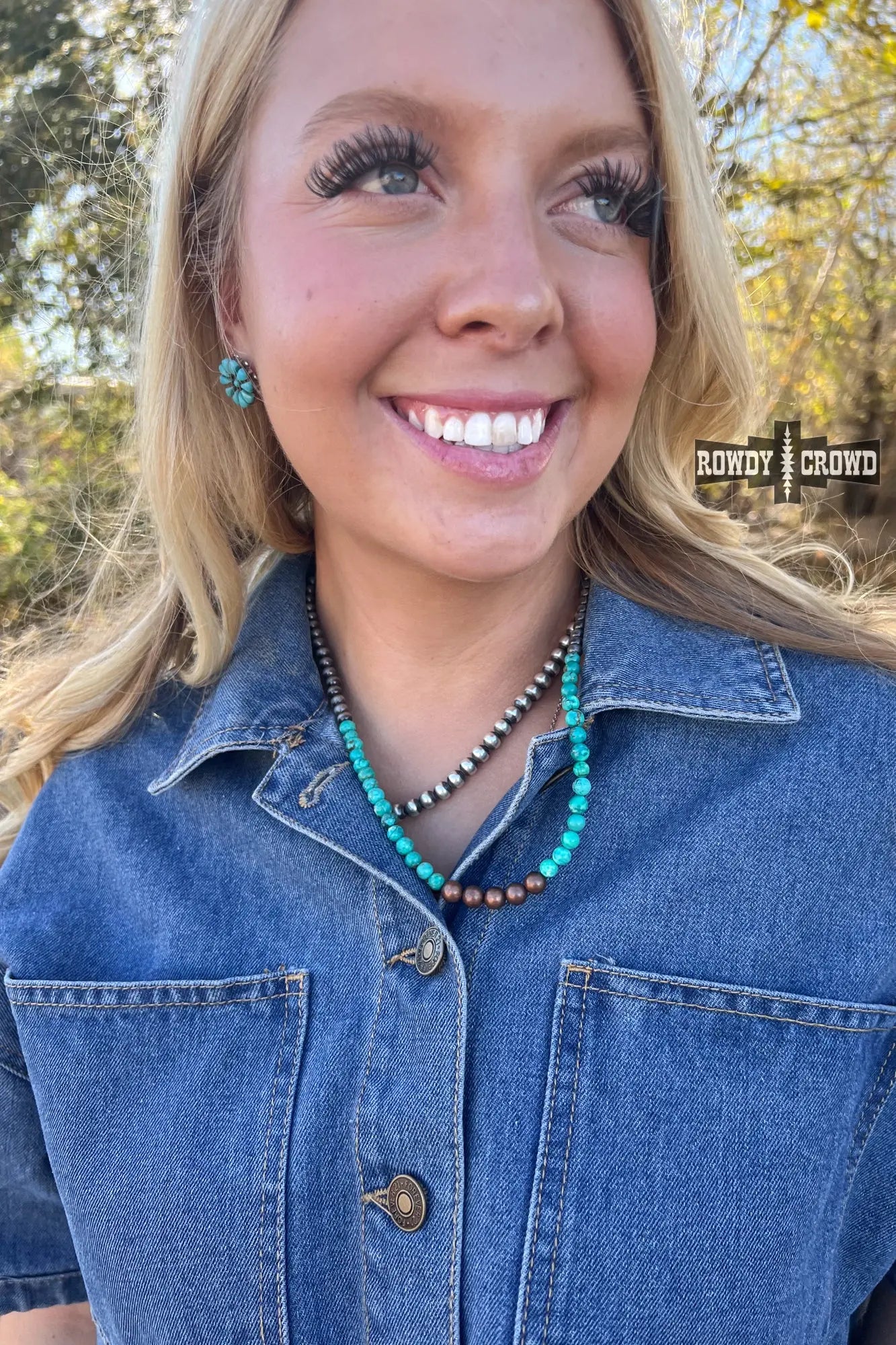 Western necklace with turquoise beads and bronzed accents