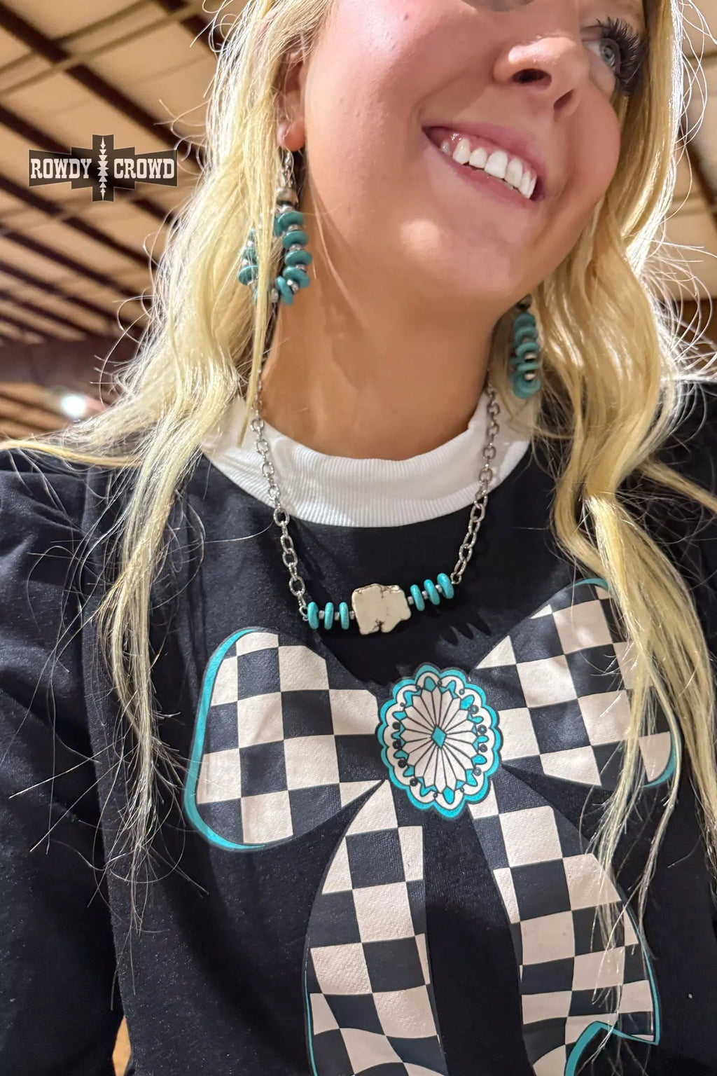 Bold turquoise discs with a striking white stone centerpiece